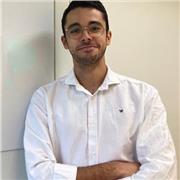 Profesor de Ciencias, titulado universitario y máster en Farmacología, ofrece clases de Física, Biología, Matemáticas y Química, a todos los niveles.